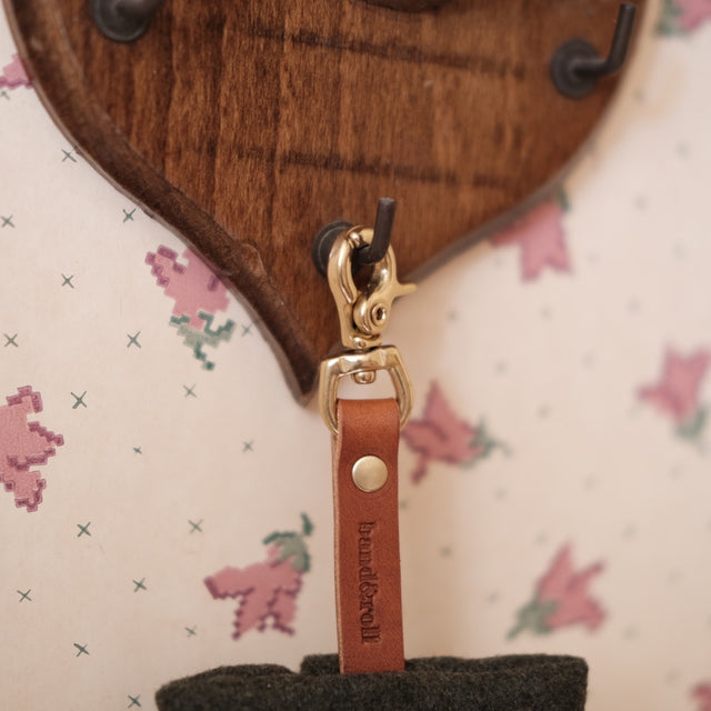 Le Porte-sacs à crottes – Édition Laine Cendre