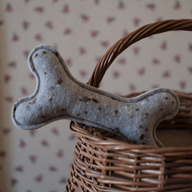 Le Jouet - Os en feutre