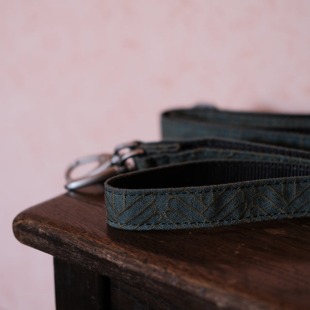 La Laisse Kvadrat – Lichen