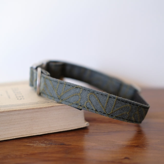 Le Collier Kvadrat – Lichen