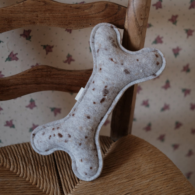 Le Jouet - Os en feutre
