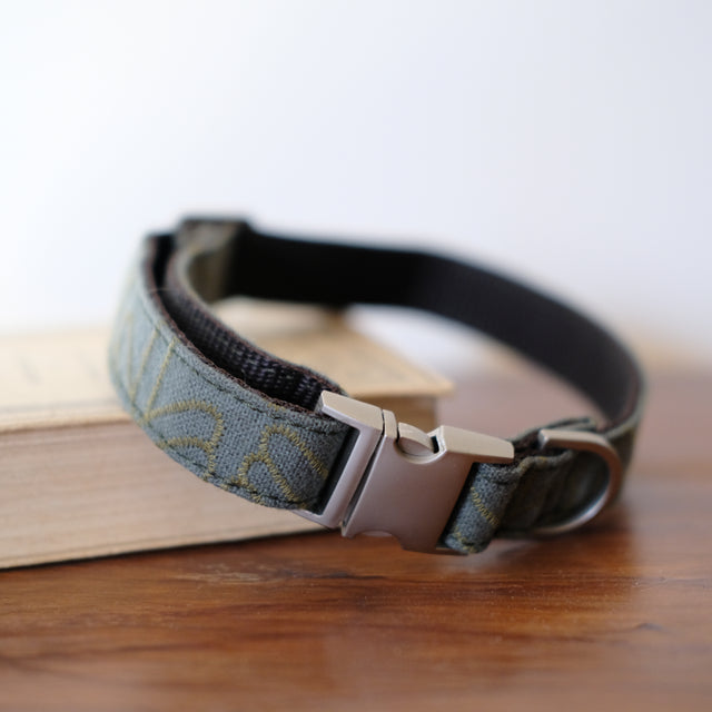 Le Collier Kvadrat – Lichen