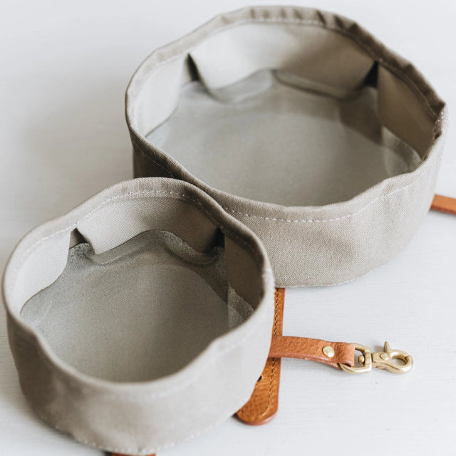 Gamelle de voyage dépliée pour chiens 