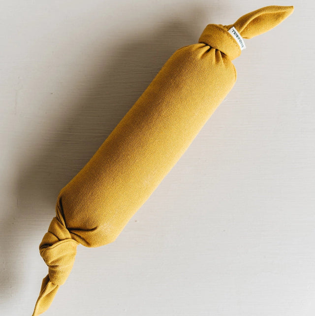 Jouet saucisse jaune pour chien