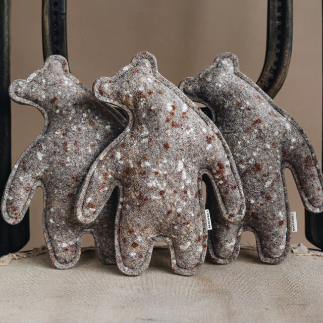 Peluche pour chien en forme d'ours présentation des produits