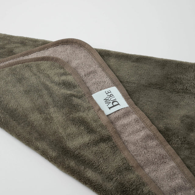 Présentation zoomée sur la serviette en bambou pour chien 