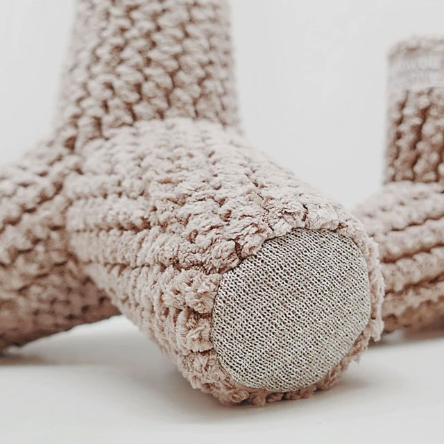 Zoom sur la qualité du jouet pour chien tétrapode