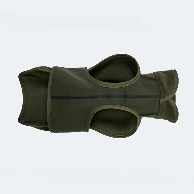 Manteau pour chien en polaire couleur olive sur fond neutre